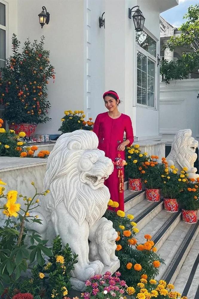 Tăng Thanh Hà mỗi lần diện áo dài đón Tết đều khiến khán giả khen hết lời vì một chi tiết gây chú ý-5