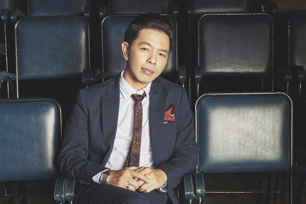 Thái Hòa: Sống kín tiếng, cát-sê đưa hết cho vợ kém 11 tuổi giữ-1