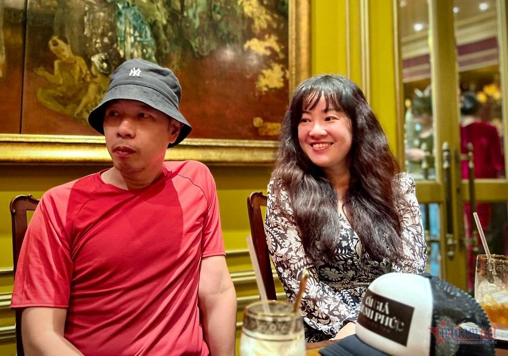 Thái Hòa: Sống kín tiếng, cát-sê đưa hết cho vợ kém 11 tuổi giữ-4