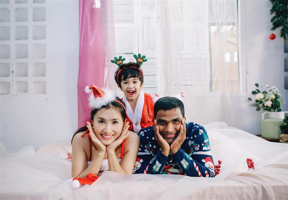 Quý tử nhà Nguyệt Ánh càng lớn càng ra dáng trai Ấn Độ chính hiệu, đôi mắt đẹp hơn của bố?-1