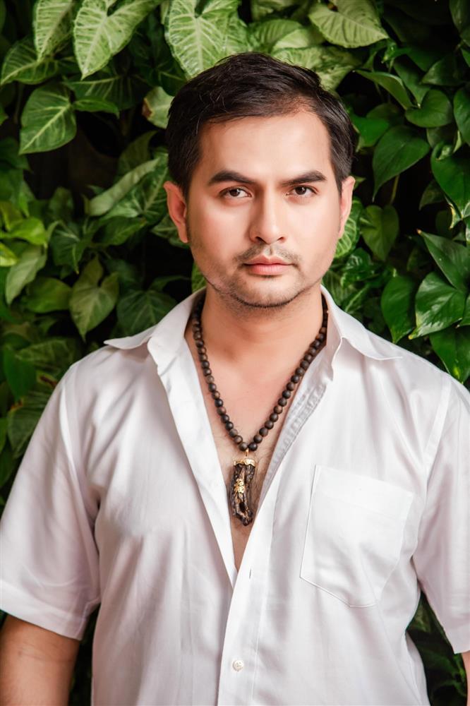 Siêu mẫu một thời bị nói cưới vợ để che giấu giới tính, cuộc sống sau 10 năm định cư Mỹ khiến nhiều người ao ước-4