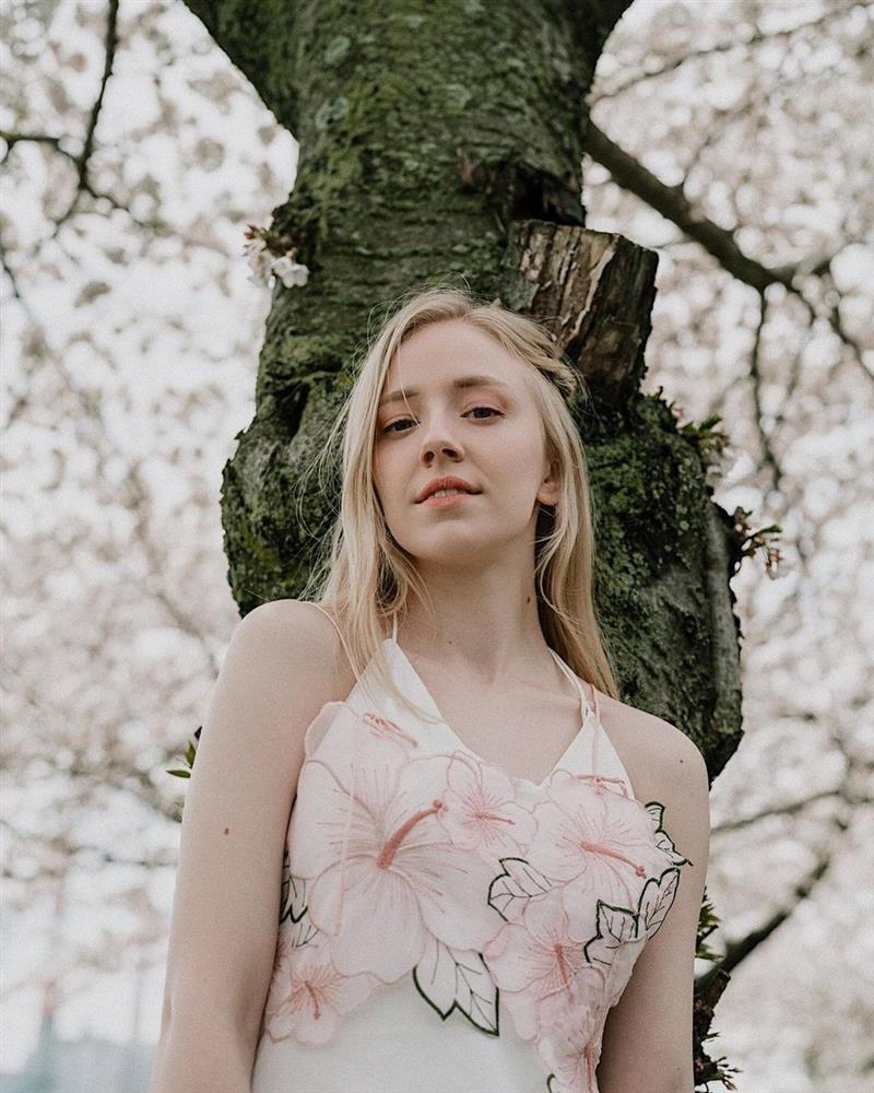 Thiên thần Đan Mạch từng bị bạn trai cấm đi chơi một mình vì quá xinh đẹp-7