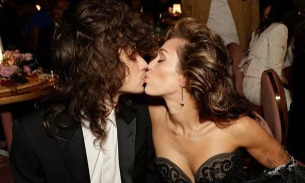 Lý do Miley Cyrus trở thành tâm điểm sau Grammy 2024-4