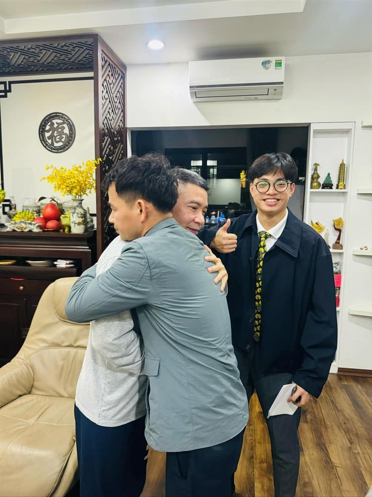 Xuân Bắc đến thăm Công Lý lúc nửa đêm-2