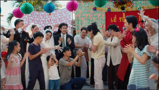 Đức Phúc gây bão mạng cuối năm với MV Đi Chùa Cầu Duyên-2