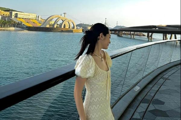 Bảo Anh tuy gầy nhưng gu ăn mặc quyến rũ khỏi chê, thanh mảnh vẫn đẹp-7