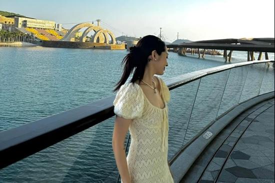 Bảo Anh đăng tải hình mới, cư dân mạng lo lắng một điều