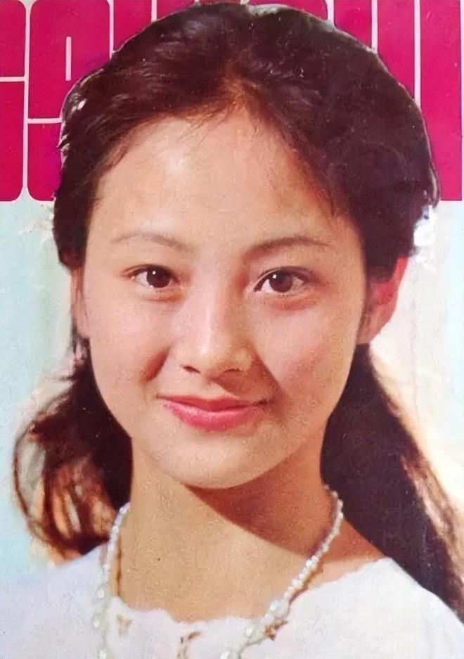 Nữ hoàng phim cổ trang bỏ cả thế giới vì một chữ tình, cuộc sống trong gia đình hào môn giờ thế nào?-2