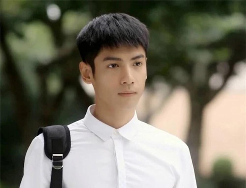 Năm thành công của đệ nhất mỹ nam cổ trang tuổi Thìn La Vân Hi-3