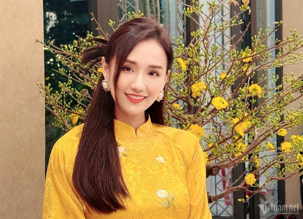 Biệt thự ven sông gần 60 tỷ của Lã Thanh Huyền lung linh ngày Tết-1