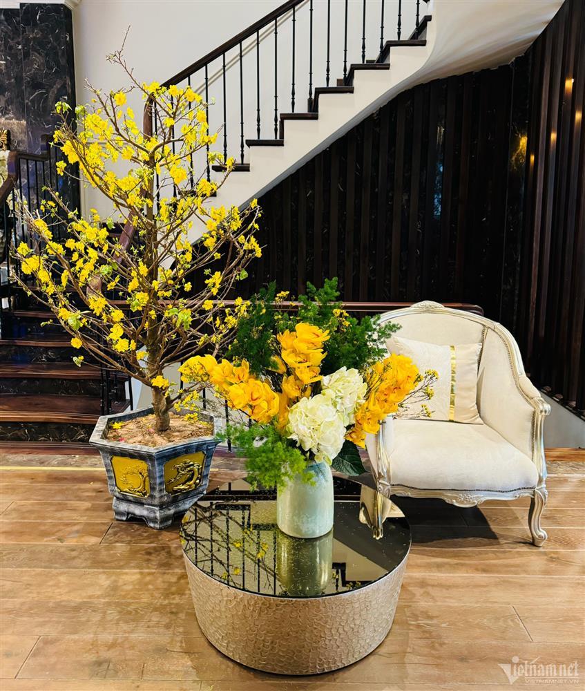 Biệt thự ven sông gần 60 tỷ của Lã Thanh Huyền lung linh ngày Tết-4