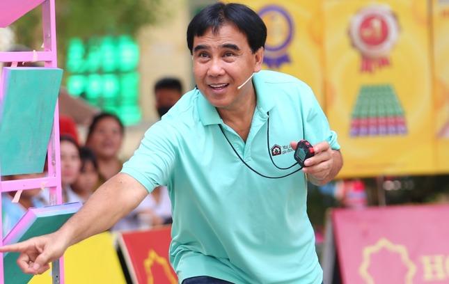 MC Quyền Linh lên tiếng khi chưa nhận được danh hiệu NSND-1