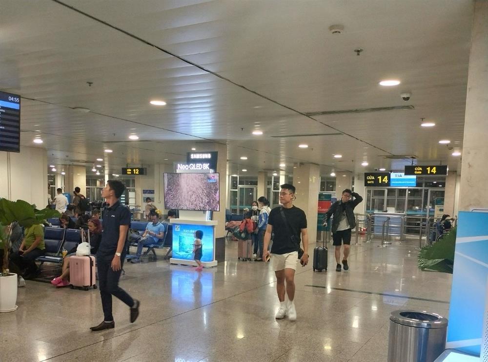 Sân bay Tân Sơn Nhất rất lạ ngày 30 Tết-8