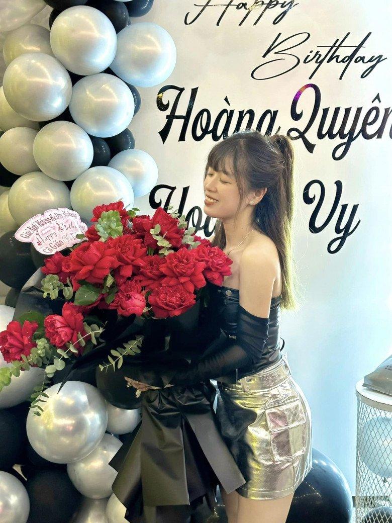 Cuộc sống của cô dâu Trà Vinh đeo vàng trĩu cổ hot nhất năm 2019 giờ ra sao?-6