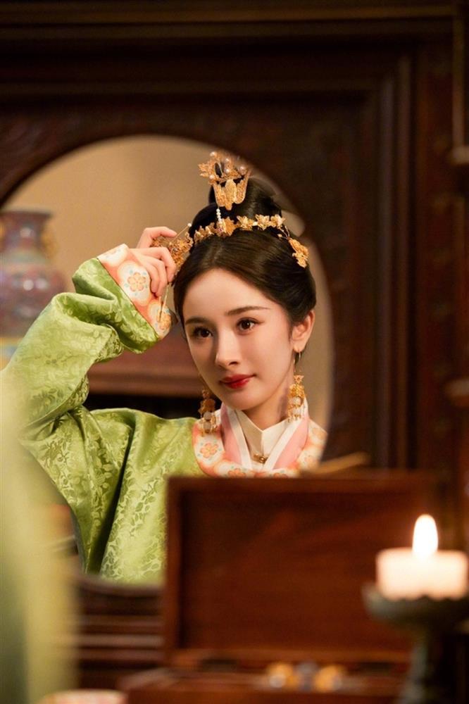 Nhan sắc xinh đẹp tuyệt trần ở tuổi 38 của Dương Mịch gây sốt-3