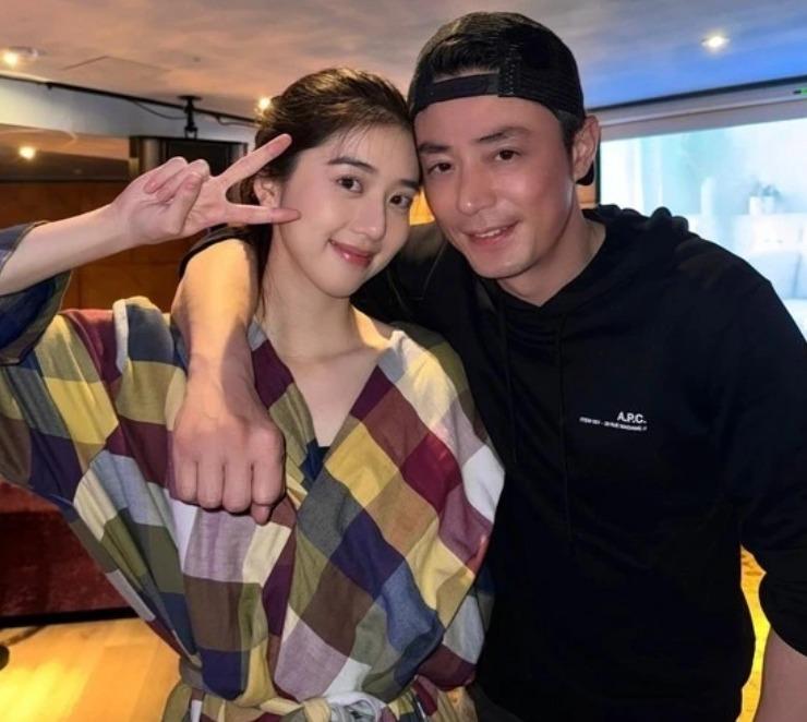 Phản ứng Lâm Tâm Như khi Hoắc Kiến Hoa gây tranh cãi với khoảnh khắc ôm mỹ nhân kém 20 tuổi-1