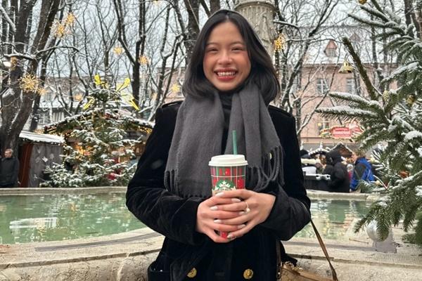 Cô gái Việt bị bố bạt tai khi về nhà lên báo nước ngoài, dân mạng bình luận hài hước-2