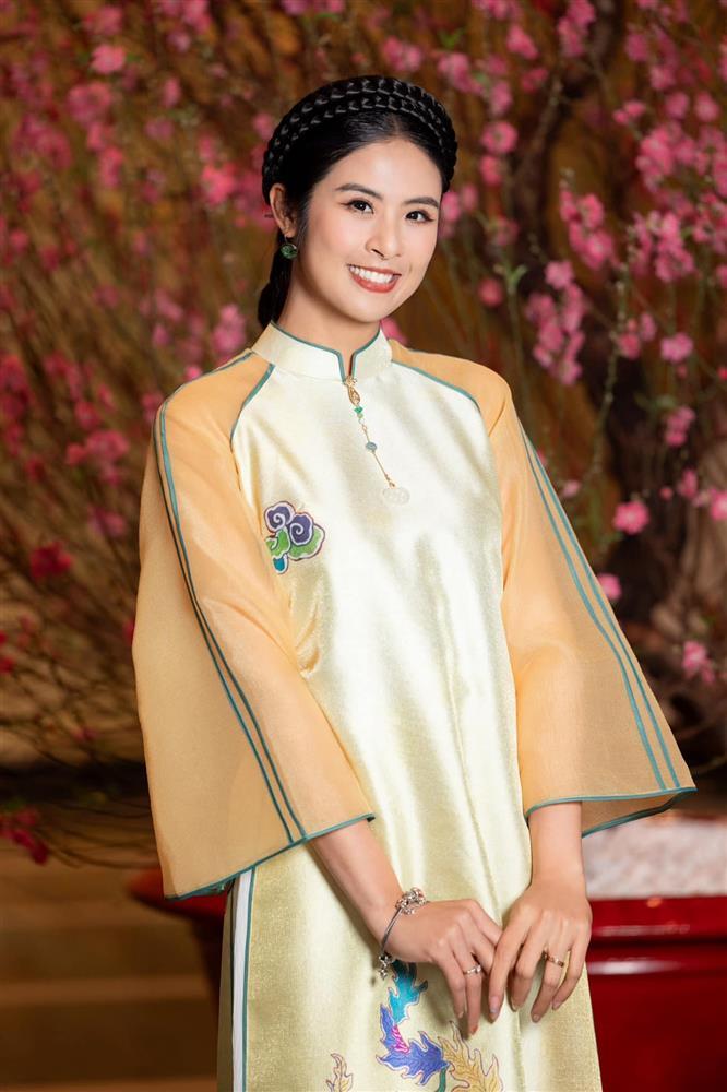 Dàn Hoa hậu Việt Nam khoe sắc với áo dài Tết-10