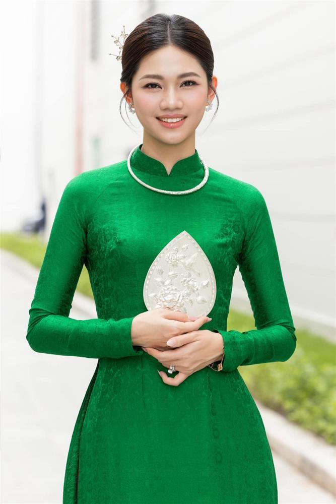 Dàn Hoa hậu Việt Nam khoe sắc với áo dài Tết-13