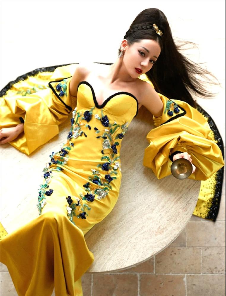 Xứng danh mỹ nhân hàng đầu Cbiz, Địch Lệ Nhiệt Ba bộc bạch nỗi sợ lớn nhất-2