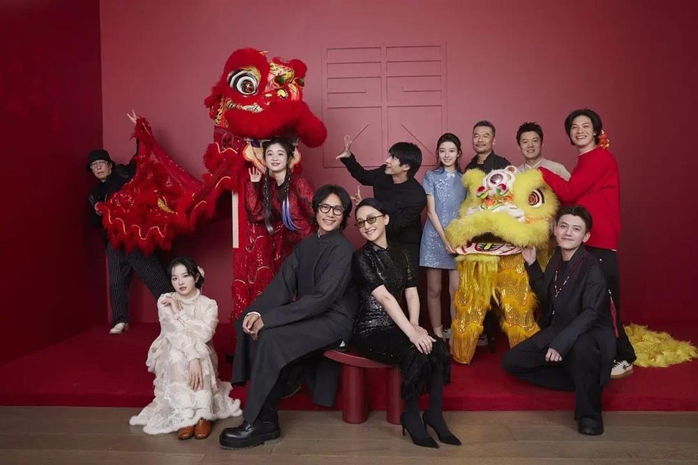 Đôi bạn thân Châu Tấn và Trần Khôn chụp ảnh mừng năm mới-2