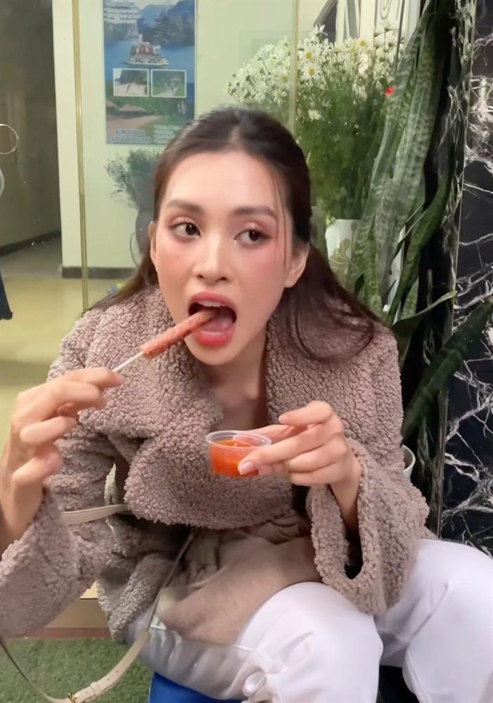 2 nàng hậu gen Z tuổi rồng: Người có gương mặt tỷ lệ vàng, người là mỹ nữ Cao Bằng-3