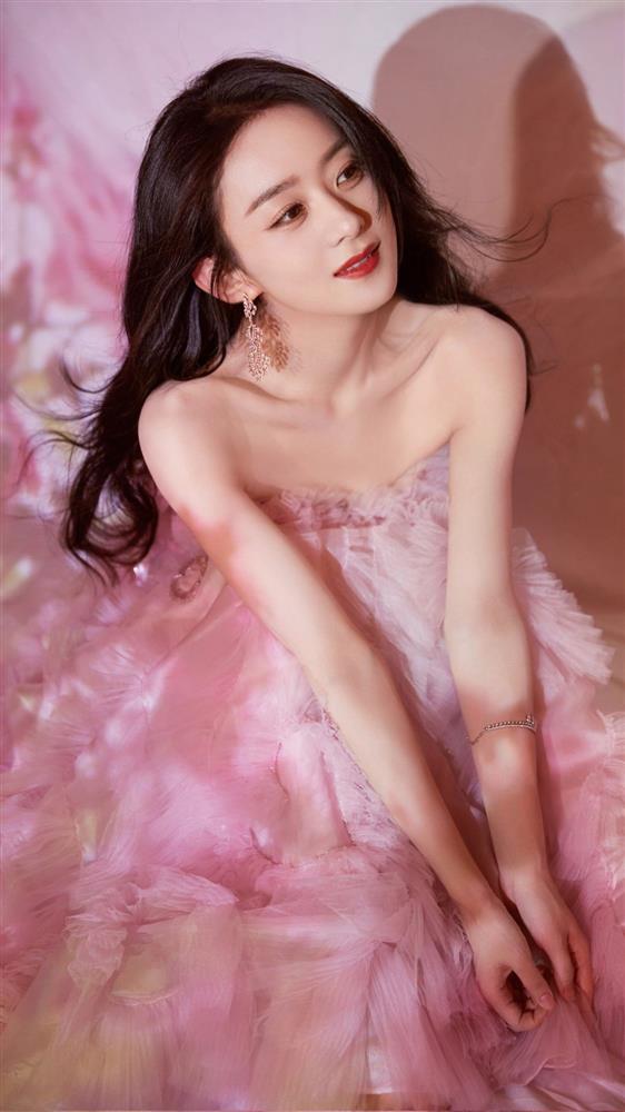 Nhan sắc của Triệu Lệ Dĩnh bất ngờ gây tranh cãi trên các mạng xã hội hiếm khi thấy xinh đẹp-4