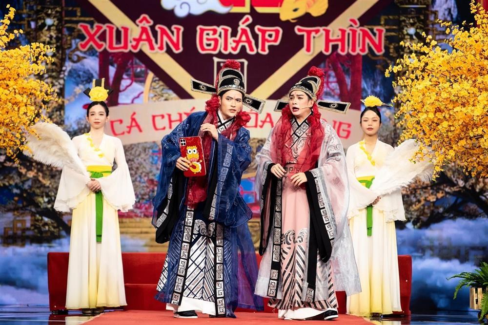 Táo xuân 2024: Tái hiện loạt trend giới trẻ, Hoa hậu Lê Hoàng Phương gây bất ngờ-1