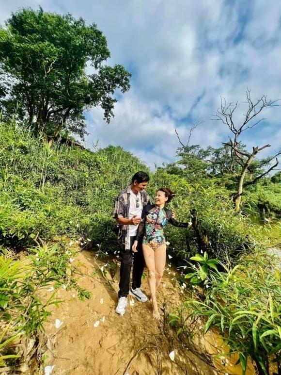 Ngỡ ngàng sắc vóc lão hóa ngược tuổi U60 - U70 của các bà mẹ sao Việt, mẹ Hà Hồ còn tự tin diện đồ tắm-2