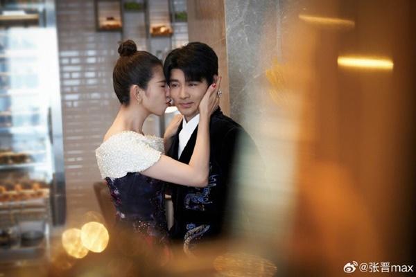 Thái Thiếu Phân mạnh tay chi tiền tỷ tậu nhà sang mừng sinh nhật ông xã, hôn nhân viên mãn ở tuổi 50-10