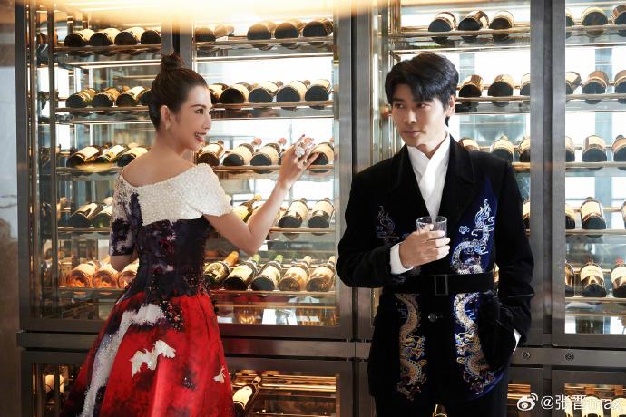 Vợ chồng Trương Tấn và Thái Thiếu Phân tình bể bình ngay ngày đầu năm khiến dân tình xuýt xoa không ngớt-2