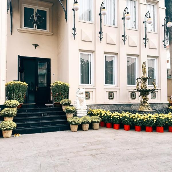 Tết đầu tiên làm dâu tỷ phú, Linh Rin hé lộ biệt thự khủng trang hoàng lộng lẫy, làm một việc ý nghĩa đón Tết-2