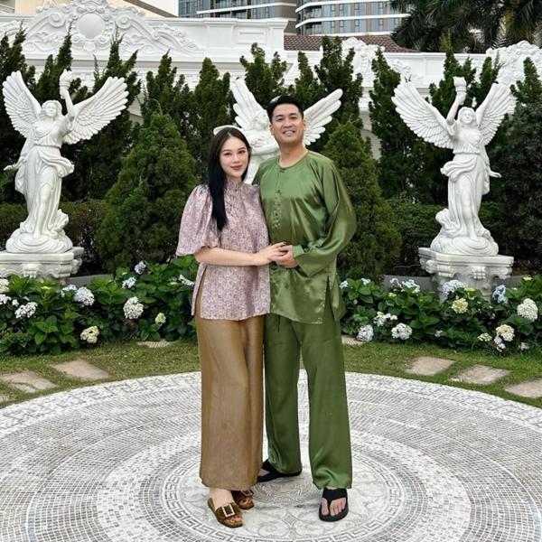 Tết đầu tiên làm dâu tỷ phú, Linh Rin hé lộ biệt thự khủng trang hoàng lộng lẫy, làm một việc ý nghĩa đón Tết-10