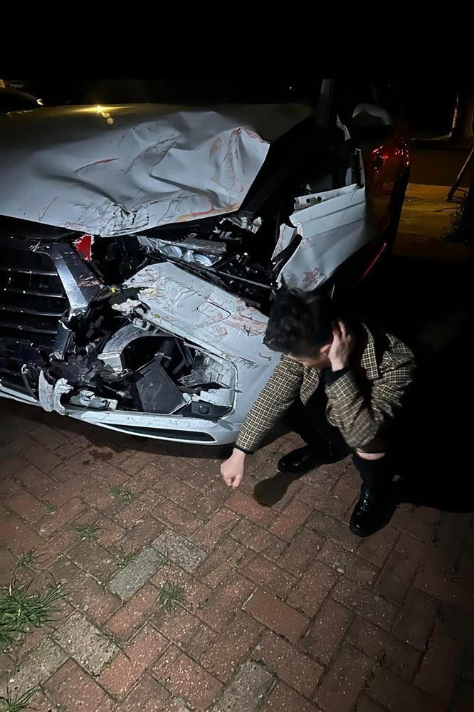 Nam ca sĩ Vbiz gặp tai nạn giao thông ngay mùng 1 Tết, ô tô hư hỏng nặng-1