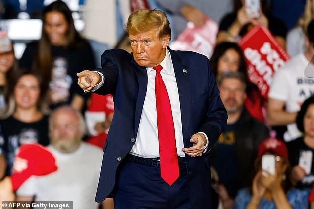 Ông Trump nói Taylor Swift vô ơn-1