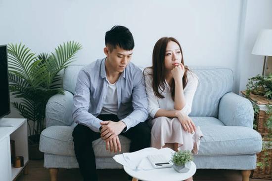 Bạn gái giận tôi chỉ vì mấy phong bao lì xì ngày Tết