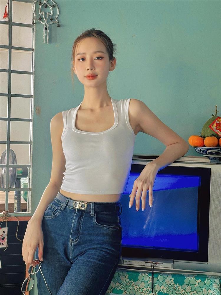 Đỗ Mỹ Linh và chồng mặc áo dài du xuân-12