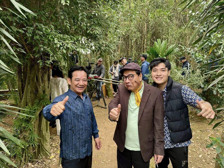 Quang Tèo tháng đi diễn 25 ngày, ở nhà phải xin phép vợ-4