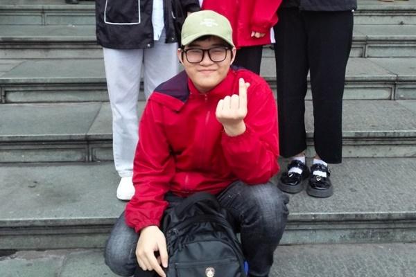 Ngôi trường lần đầu có cầu truyền hình Olympia: Lọt thỏm giữa thành phố ngủ ngon nhất Việt Nam, thành tích dài cả trang-5