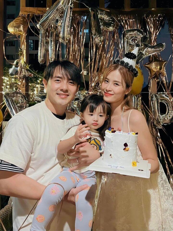 Hai nữ ca sĩ tuổi Rồng: Người hôn nhân viên mãn, người nghi yêu rapper nổi tiếng-2