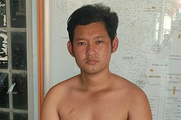 Tạm giữ kẻ nghi ngáo đá ném bé trai 3 tuổi xuống kênh-1