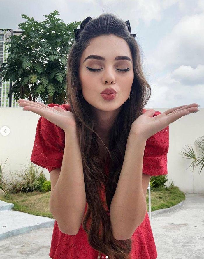 Cô gái tuổi rồng khóa chân Bùi Tiến Dũng, giảm 13kg hậu 10 ngày lâm bồn-1