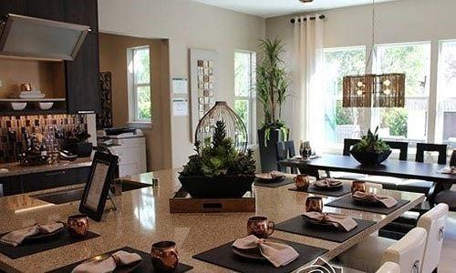 Chị đẹp U55 sắp làm cô dâu, từng nhận cát-xê bằng con tép giờ sống như bà hoàng trong căn biệt thự triệu đô 700m2-3