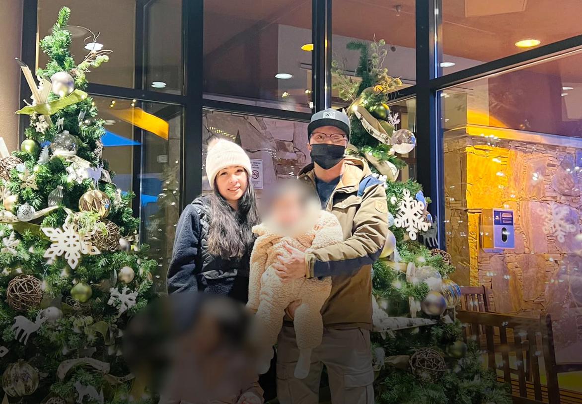 Việt kiều Canada bị tạt axit, cắt gân chân lần đầu tiên lộ diện với gương mặt không đeo khẩu trang-4