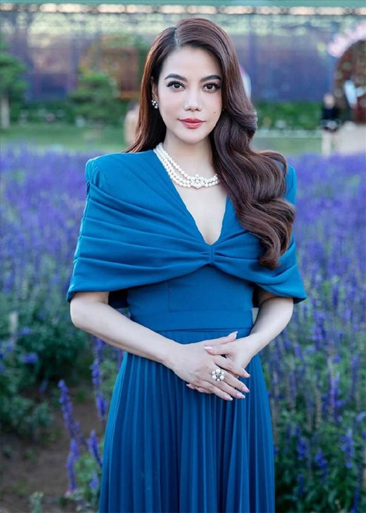 Bất ngờ nhan sắc Trương Ngọc Ánh ở tuổi U50-3