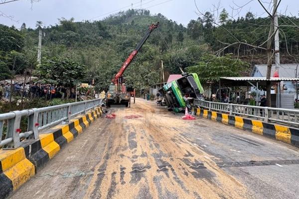 Vụ ô tô chở 45 khách bị lật trên đèo ở Đắk Nông: Xác định nguyên nhân ban đầu-3