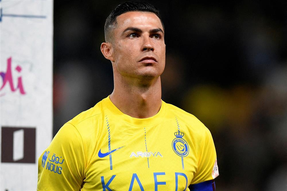 Cristiano Ronaldo: Người tiên phong kiêu hãnh-2