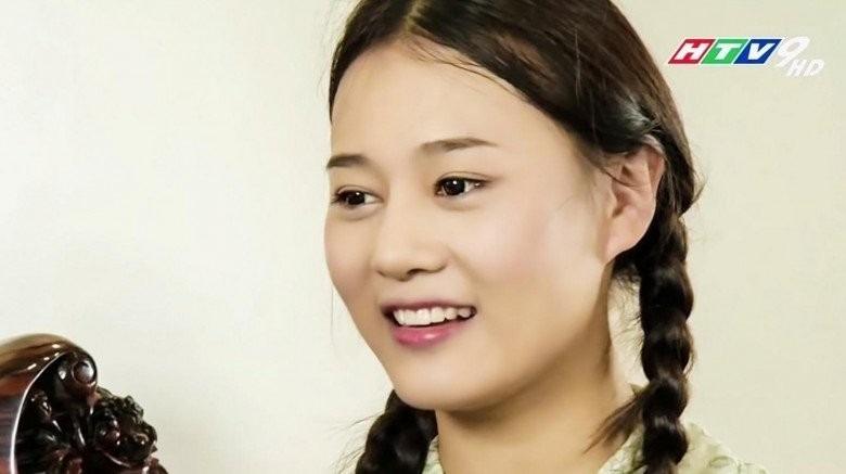 Nhan sắc thời chưa vướng bụi trần Phương Oanh, netizen chỉ biết gọi tình đầu quốc dân-2