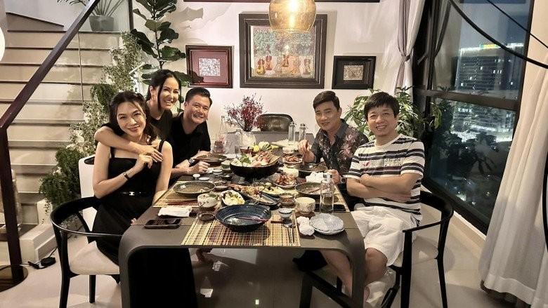 Diva Hồng Nhung khoe không khí Tết tại penthouse, hé lộ một món decor đi phượt gần 2000km-9