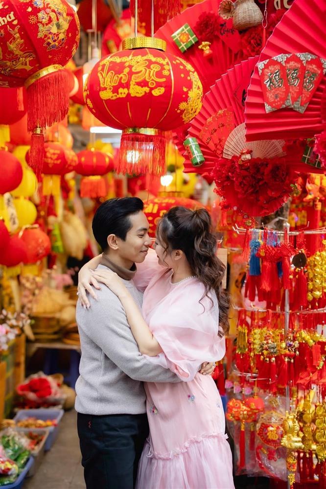 Sao Việt khoe ảnh Valentine: Thanh Hằng hôn chồng, Minh Tú hé lộ ảnh cưới-12